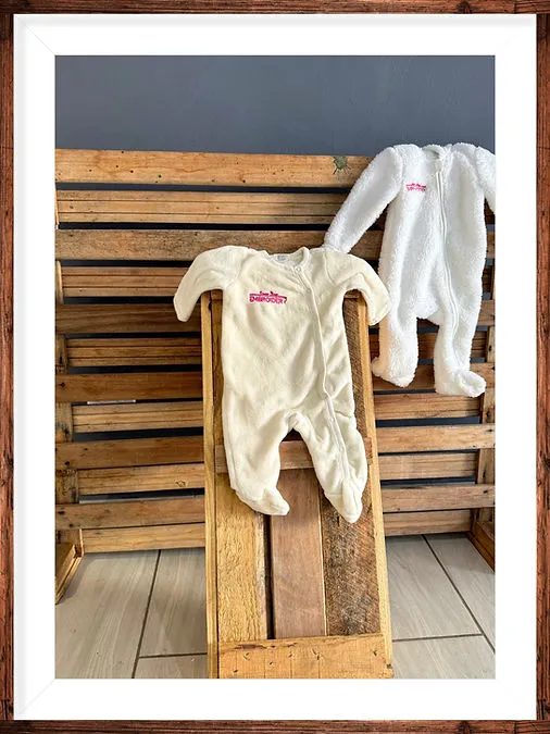 Baby clothes embroidery